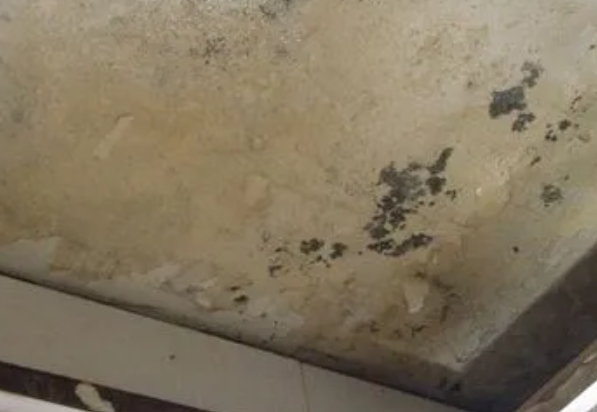 汨罗阳台漏水维修公司分享下汨罗卫生间渗水维修需要注意哪些问题。
